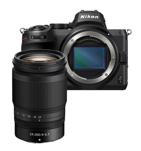 NIKON Z5 + Z 24-200mm F4-6.3