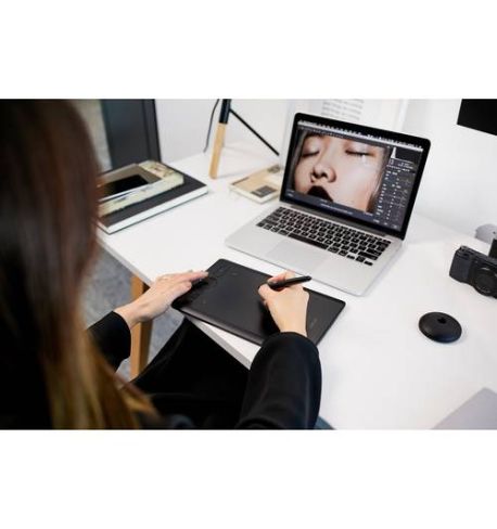 WACOM INTUOS PRO S PTH-470K0B