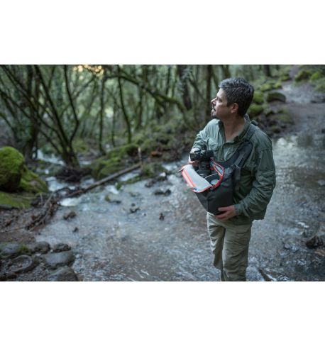 THINK TANK PhotoCross 13 - carbon grey