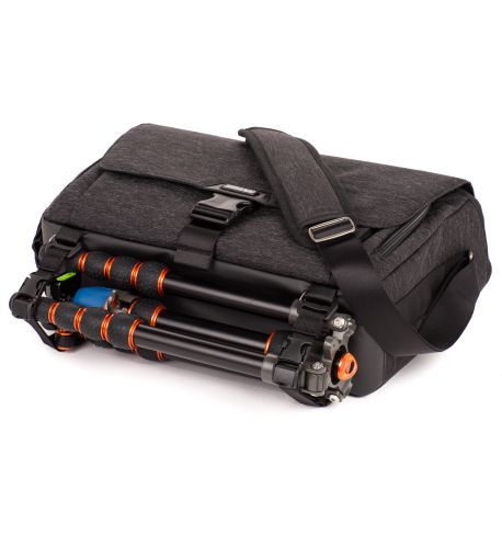 THINK TANK Vision 15 - graphite