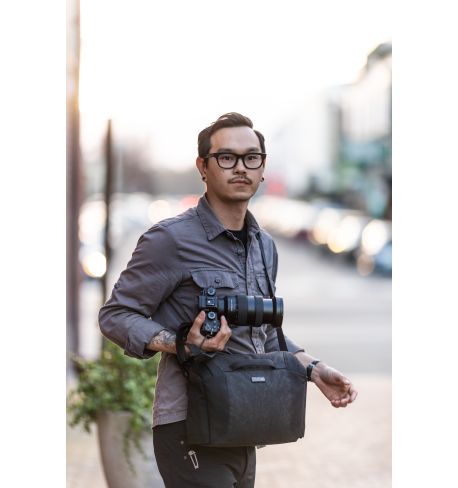 THINK TANK SpeedTop Crossbody 10 Graphite