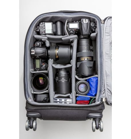 THINK TANK Airport Roller Derby™