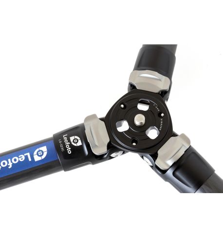 LEOFOTO TRÍPODE DE
CARBONO LS-323C