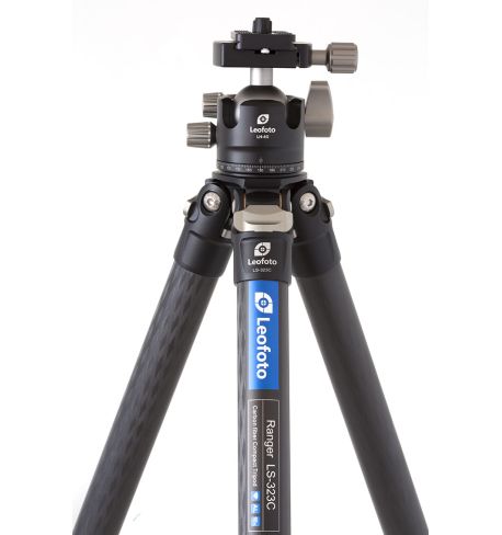 LEOFOTO KIT TRÍPODE DE CARBONO LS-323C Y
ROTULA LH-40