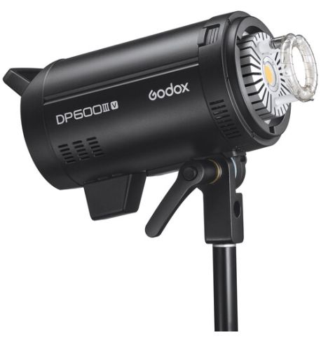 Godox DP600III-V con lámpara de modelado LED