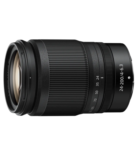 NIKON Z6 III + 24-200mm
