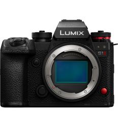 LUMIX DC-S1M2 2