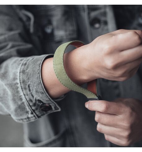 PGYTECH CORREA MUÑECA PARA CÁMARA (GRIS OSCURO)