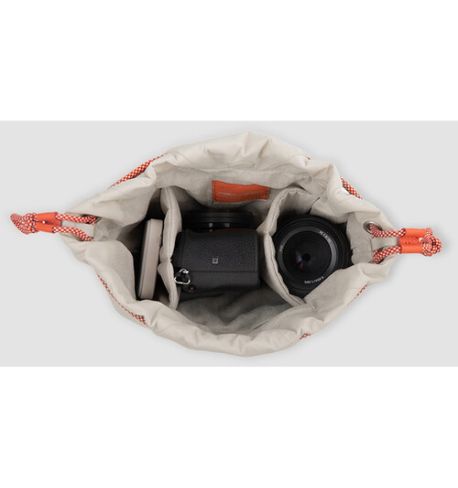 Bolsa con cordón PGYTECH OneGo (marfil)