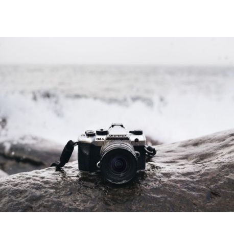 Cámara OM System OM-5 Mark II Silver + 14-150mm