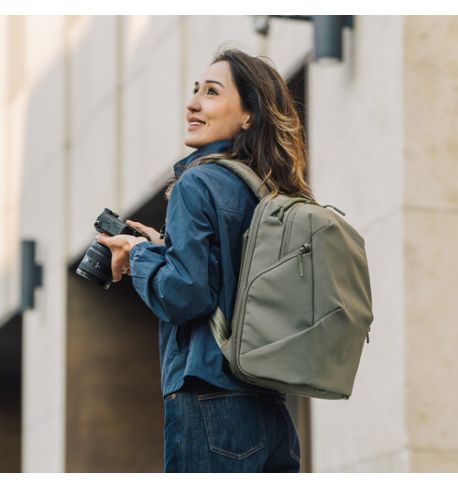 PGYTECH Mochila OneGo Lite de 16 L (Negro mate)