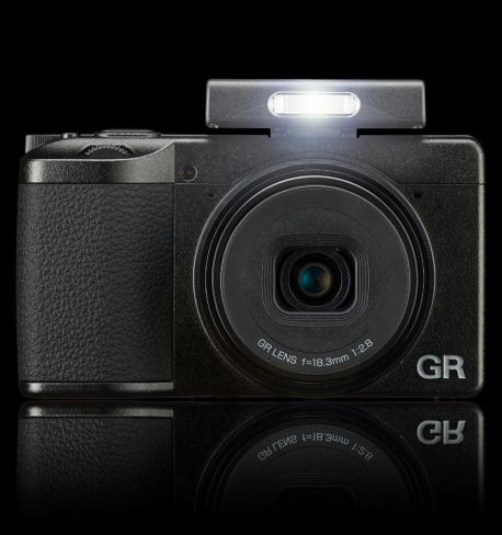 RICOH GF-2 flash para la Ricoh GR IV y las GR III