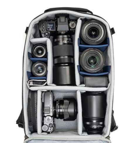 Mochila THINK TANK BackLight 18L. Accede al equipo fotográfico sin quitártela