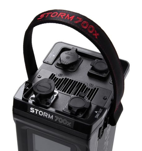 Aputure STORM 700x Monofoco LED