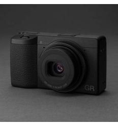 RICOH GR III 2