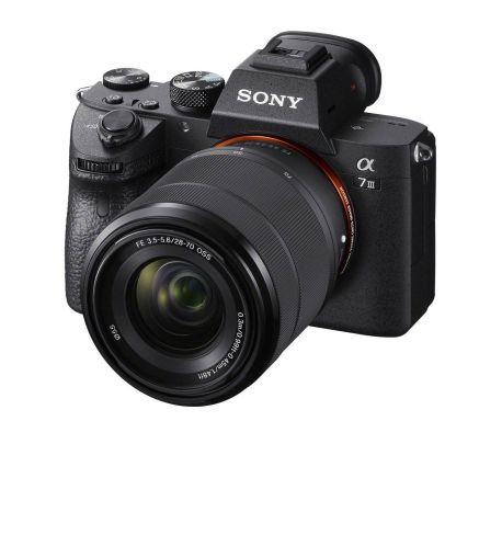 SONY A7 III (ILCE7M3KB) + 28-70mm