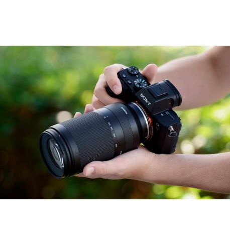 TAMRON 70-300mm F/4.5-6.3 Di III RXD para SONY E *Reserva de producto*
