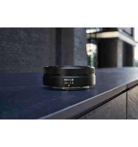 NIKKOR Z 26mm F2.8   **Producto para la Reserva**
