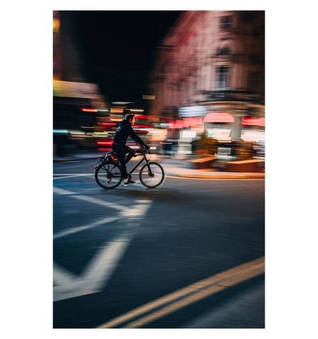 NIKKOR Z 26mm F2.8   **Producto para la Reserva**